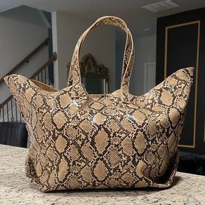 Slither My Way Tote Bag